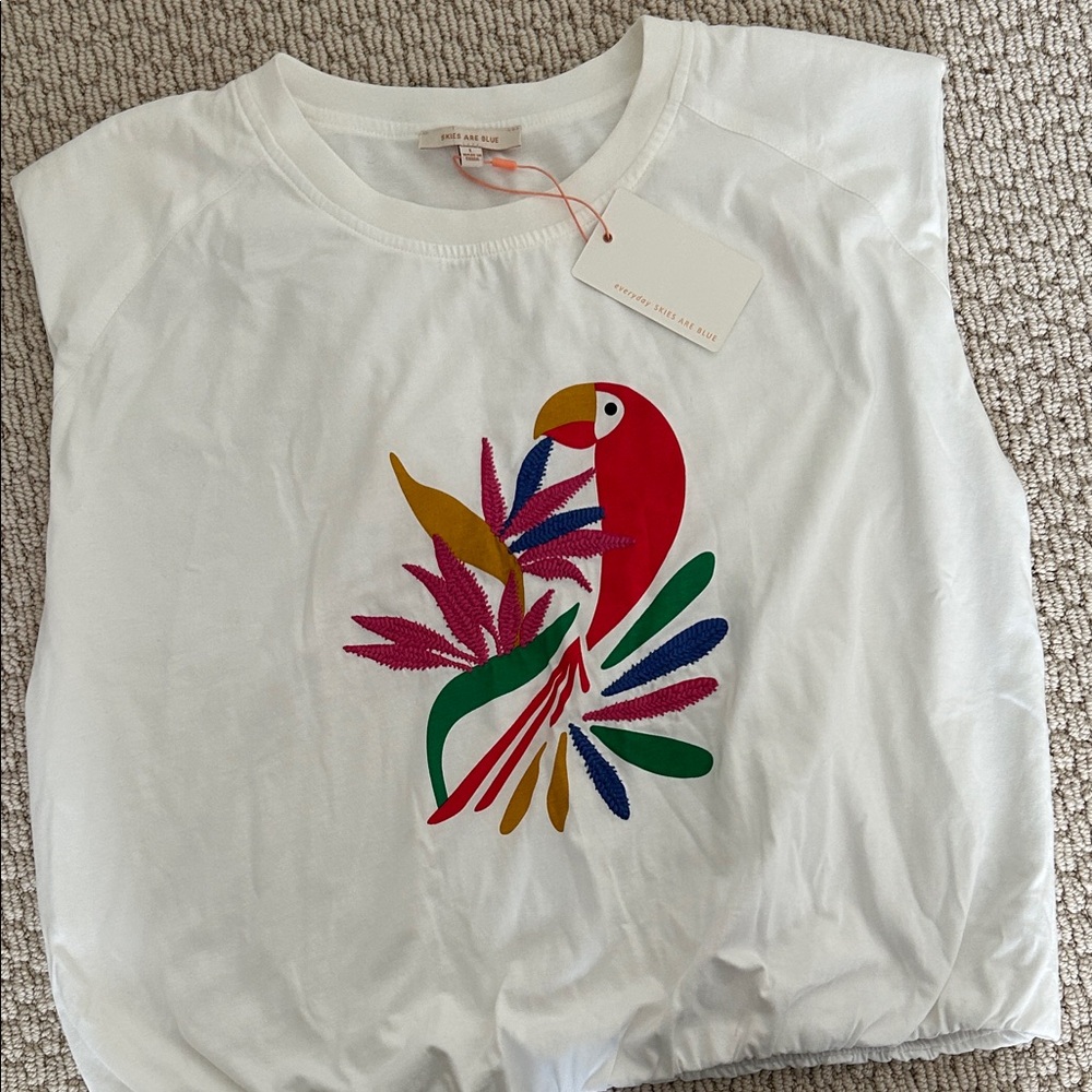 Skies are Blue Colorful Parrot Embroidered white tee.